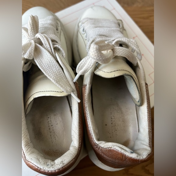 Alexander McQueen Oversized Leather Women's sneakers - Picture 6 of 8